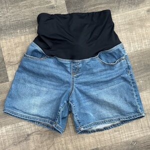 Isabel by Ingrid & Isabel Maternity Denim Shorts, Size 10, GUC